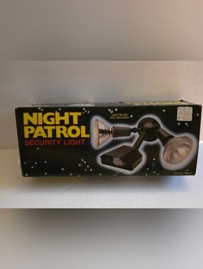 Security Light Night Patrol GW-7 Motion Activated 120VAC Protect Your Home